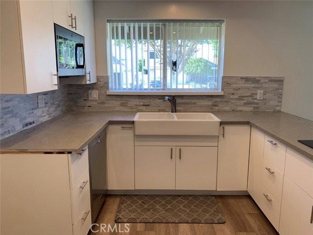 6412 Weber Cir - Photo 2 of 8