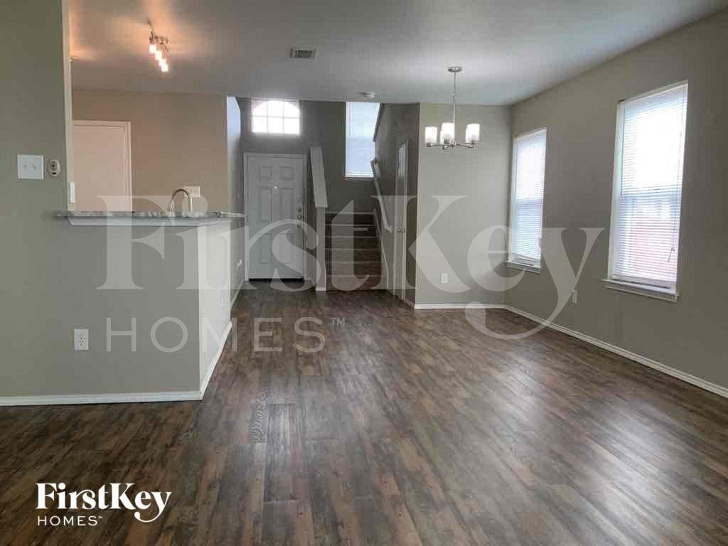9964 Rio Doso Dr - Photo 2 of 17