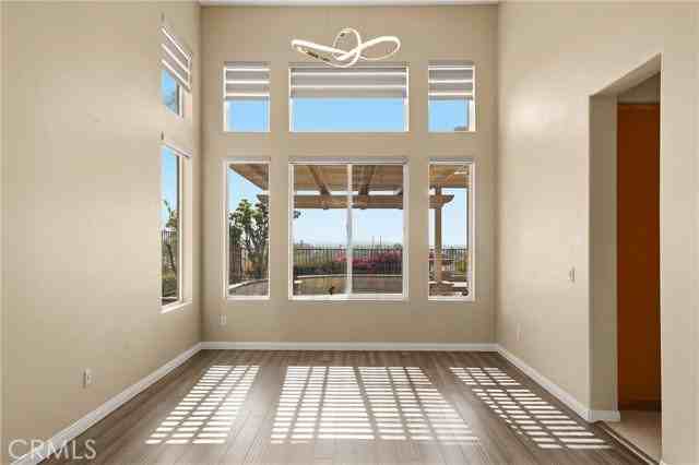 2536 Brennen Way - Photo 5 of 8