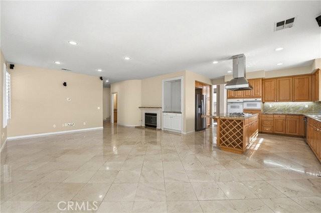 2536 Brennen Way - Photo 6 of 8
