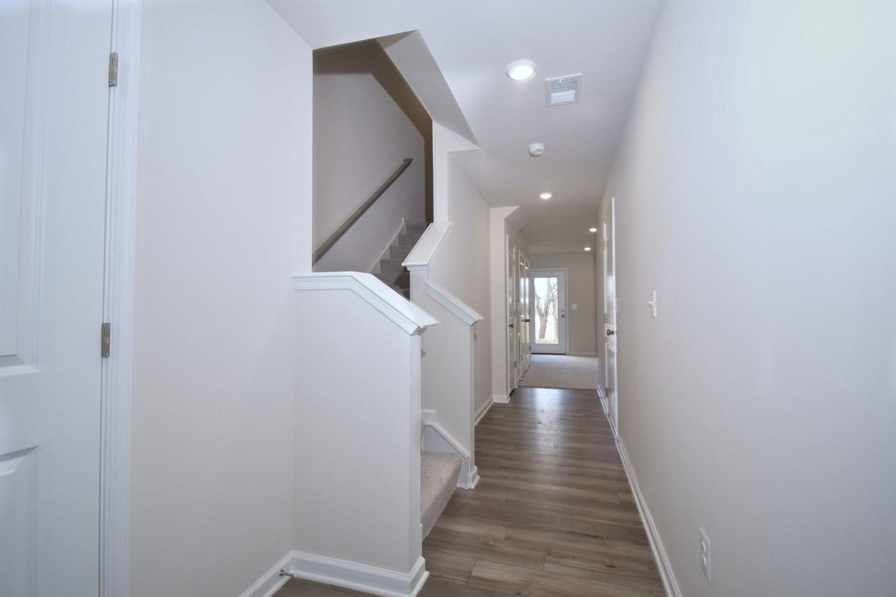 99 Gray Silver Rd - Photo 4 of 26