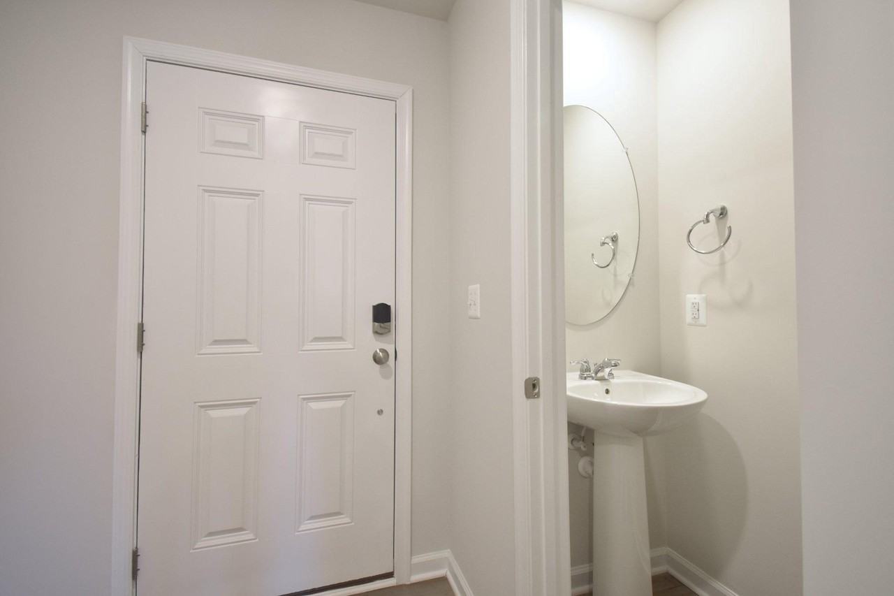 99 Gray Silver Rd - Photo 5 of 26