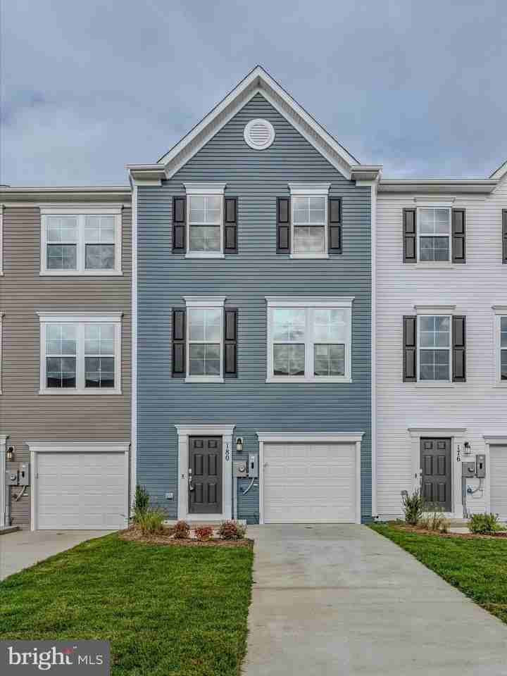 180 Cooperage Rd - Photo 4 of 33