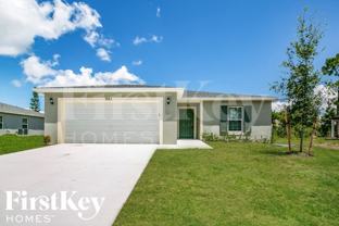 961 Sw College Park Rd - Photo 1 of 1