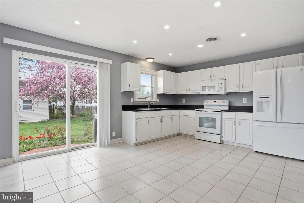 105 Marl Dr - Photo 5 of 17