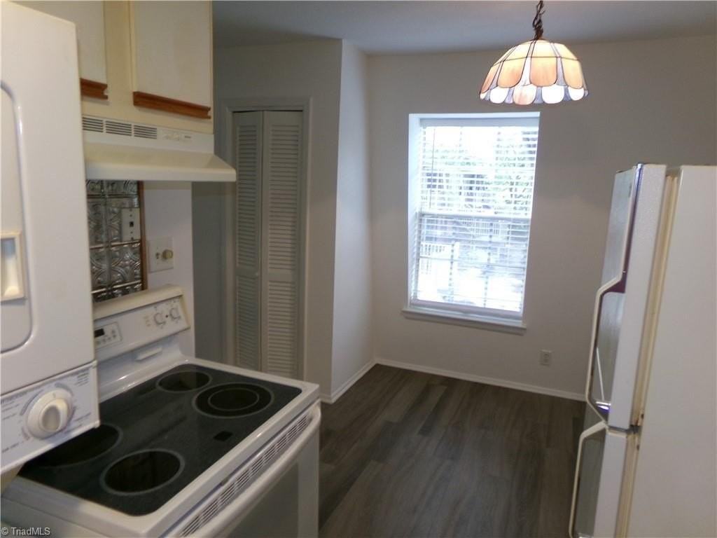 3822 Country Club Rd #J - Photo 7 of 19