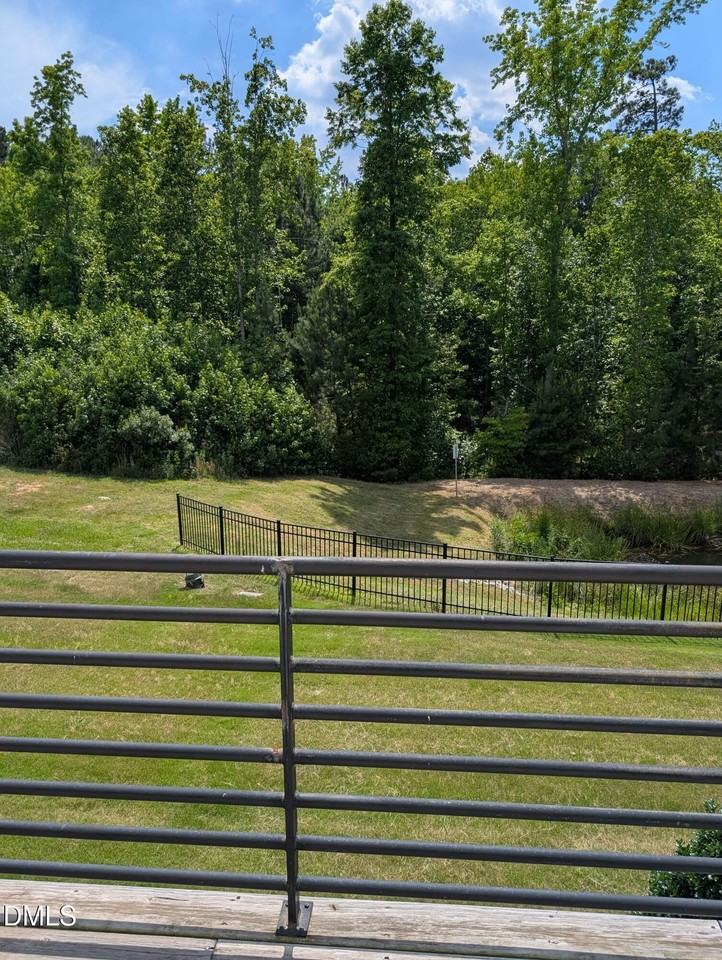 516 Skymont Dr - Photo 3 of 3
