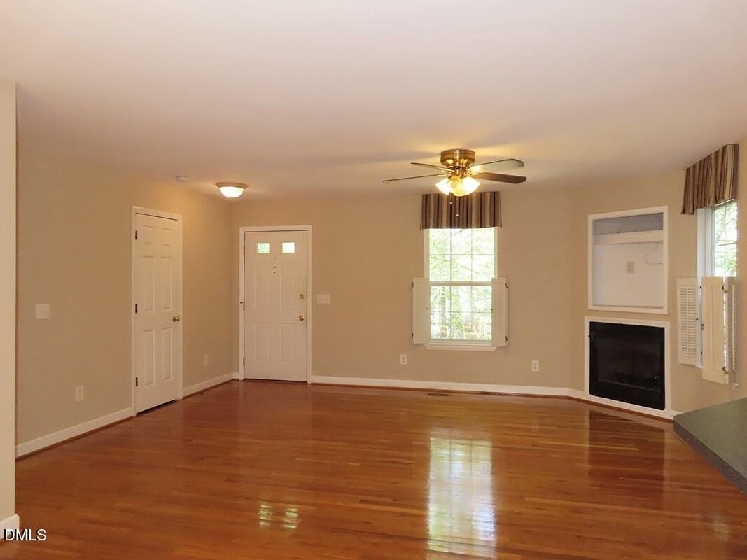 205 S English Hill Ln - Photo 2 of 21