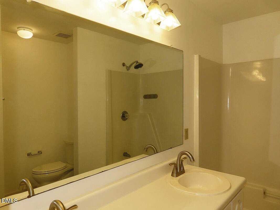 205 Standish Dr - Photo 3 of 14