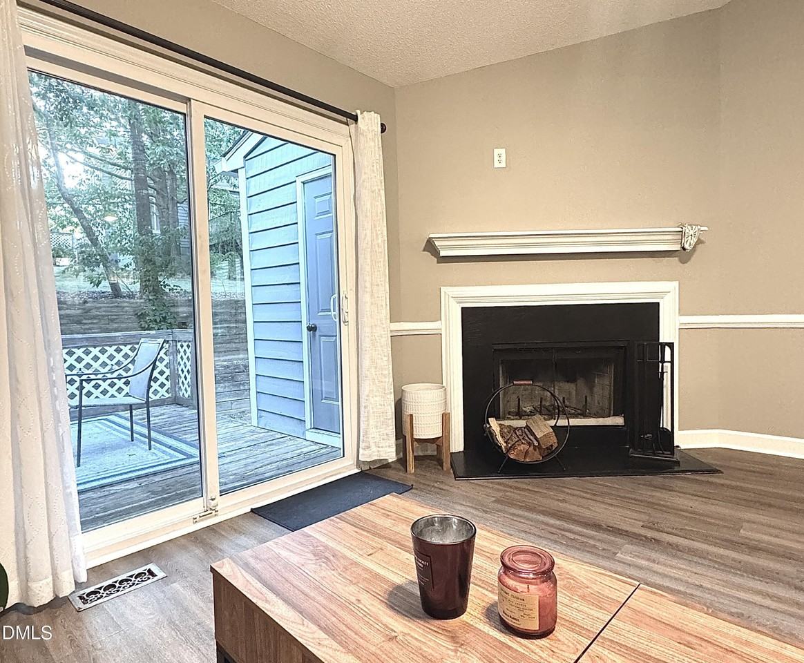 614 Windsong Ln - Photo 5 of 26