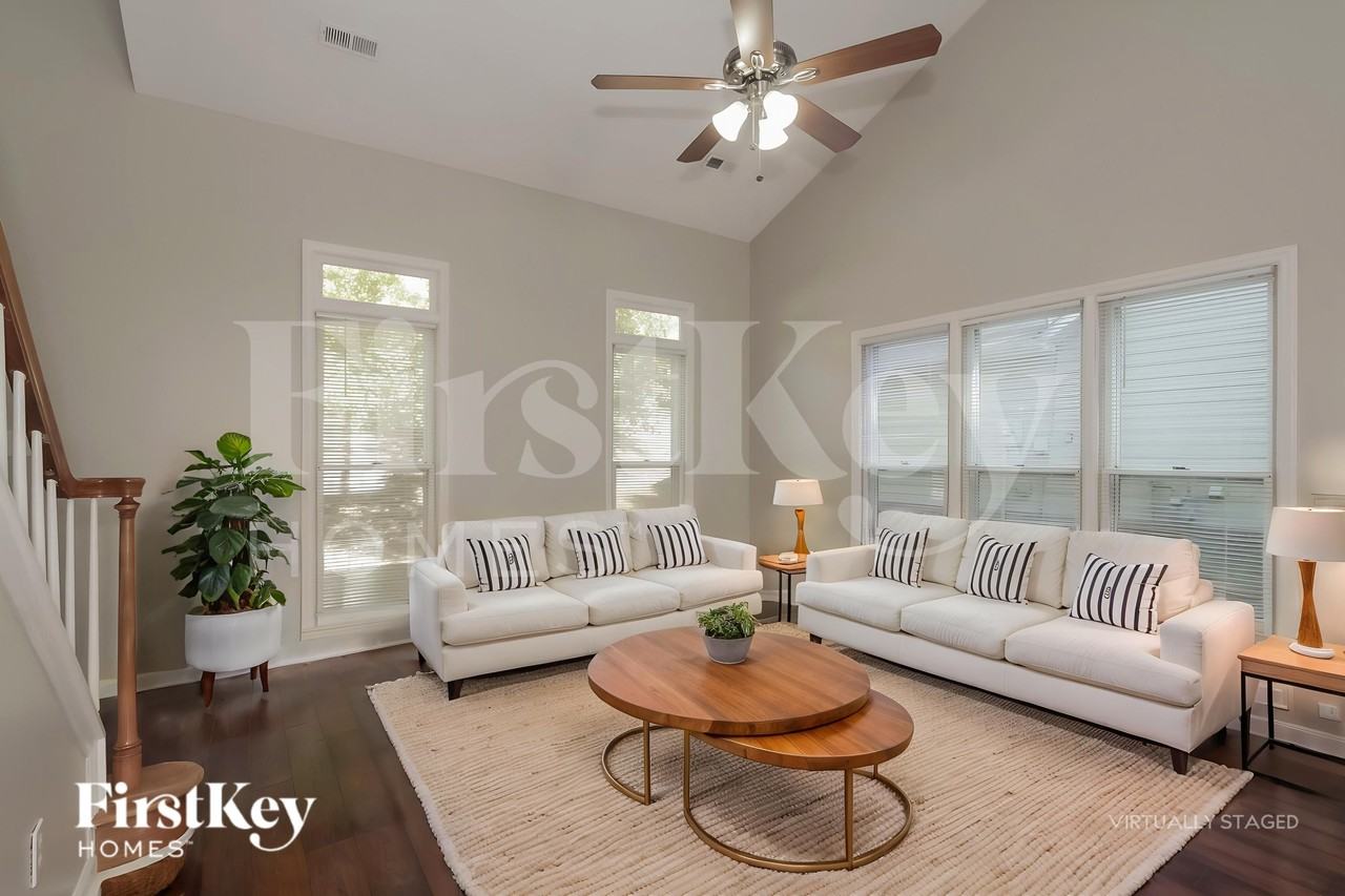 7906 Trotter Rd - Photo 4 of 18
