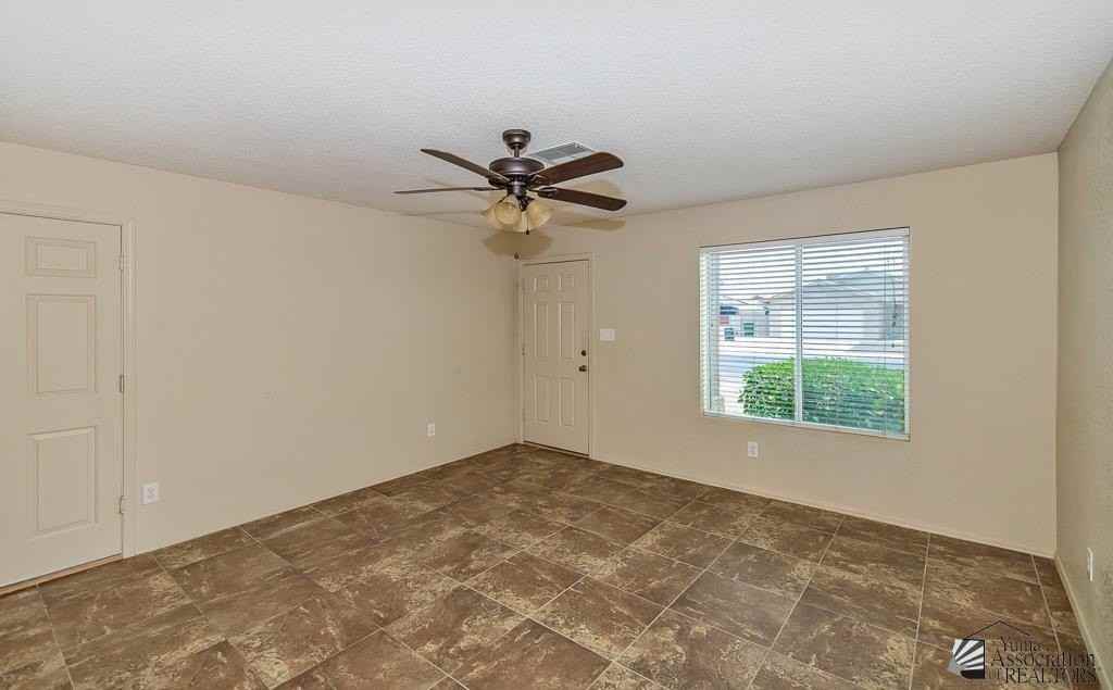 7120 E 36th Pl - Photo 4 of 26