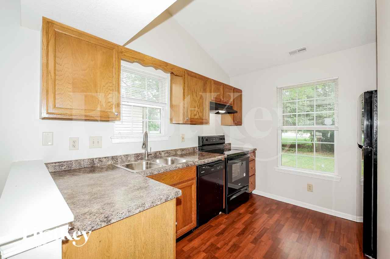 6843 Owls Nest Ct - Photo 7 of 16