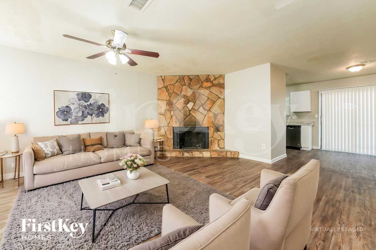5534 Petite Ct - Photo 3 of 19