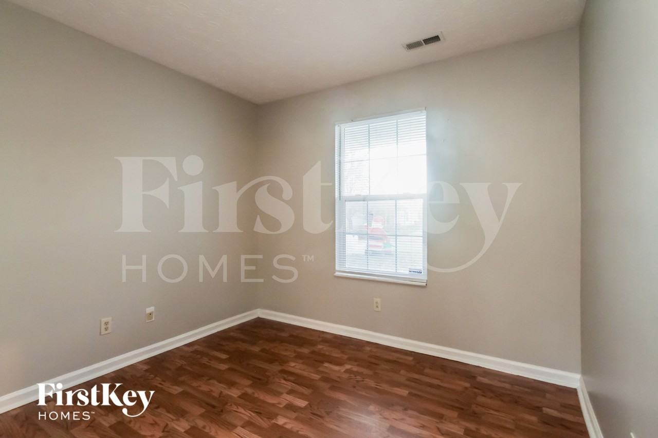 5313 Waterton Lakes Dr - Photo 5 of 15