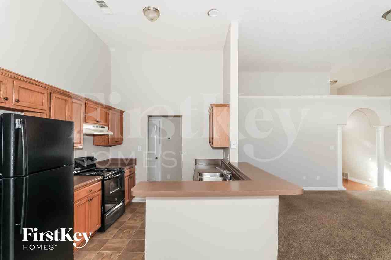 4566 Tulip Bend Dr - Photo 6 of 15