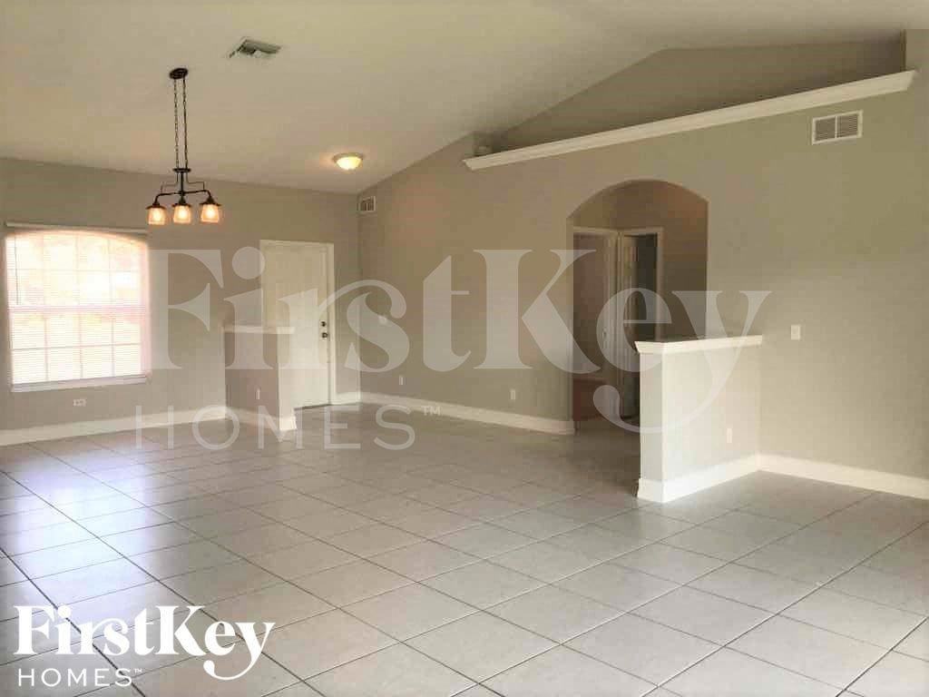 4115 10th St Sw - Photo 3 of 18