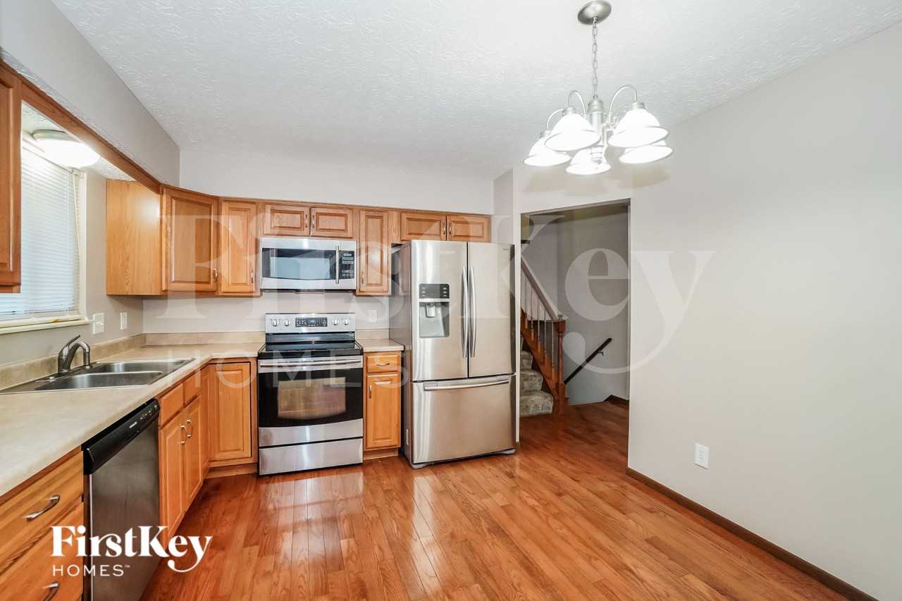 4033 Erin Ln - Photo 7 of 16