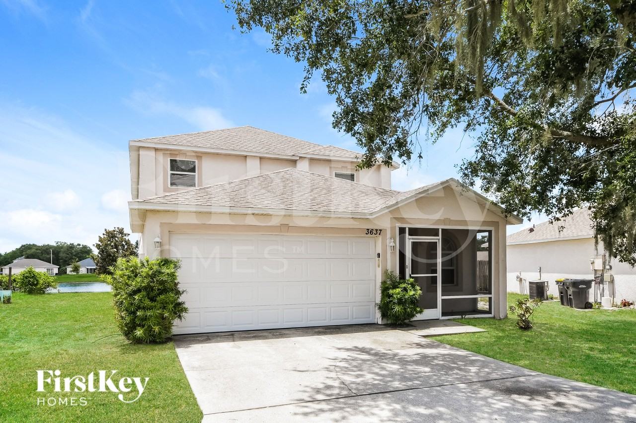 3637 Queens Cove Blvd - Photo 2 of 16