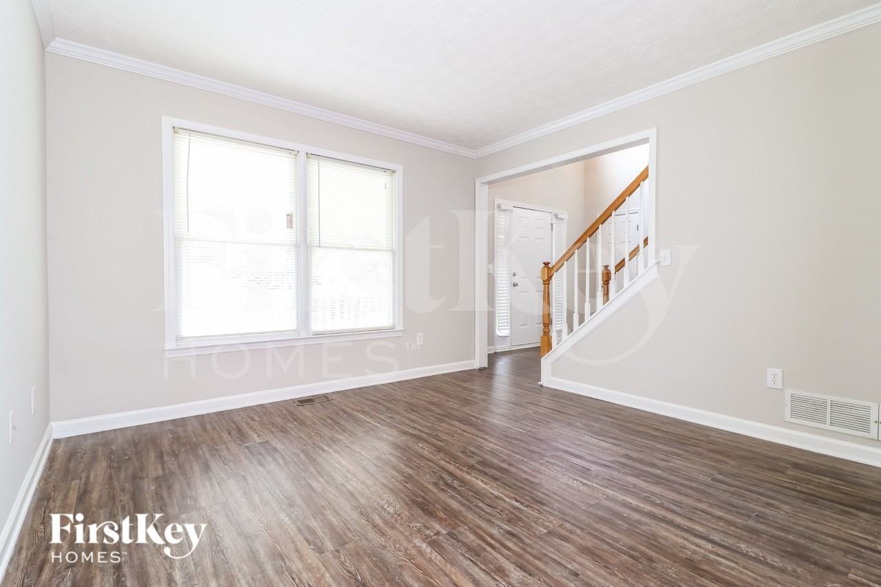 3030 Dacula Oaks Drive Ne - Photo 2 of 19