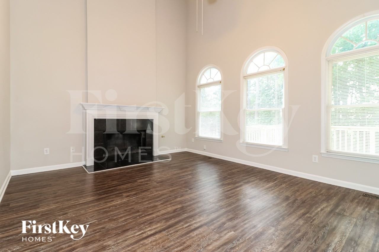 3030 Dacula Oaks Drive Ne - Photo 3 of 19
