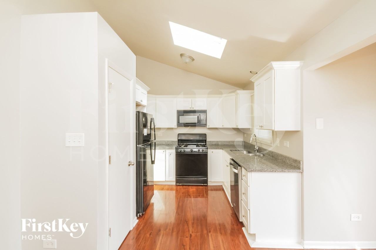 2612 Ruth Fitzgerald Dr - Photo 6 of 15