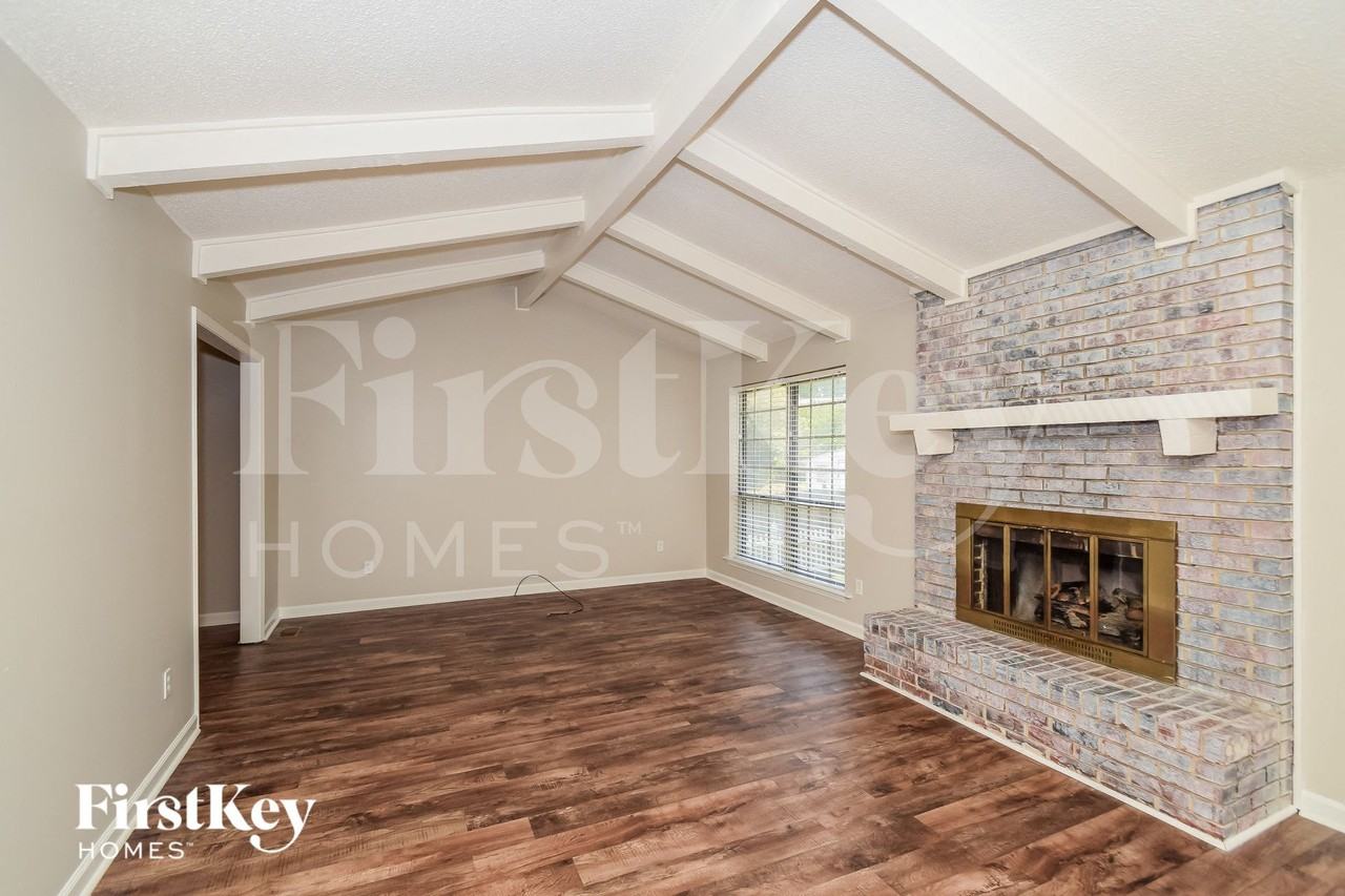 26 Royal Coach Cir - Photo 2 of 15