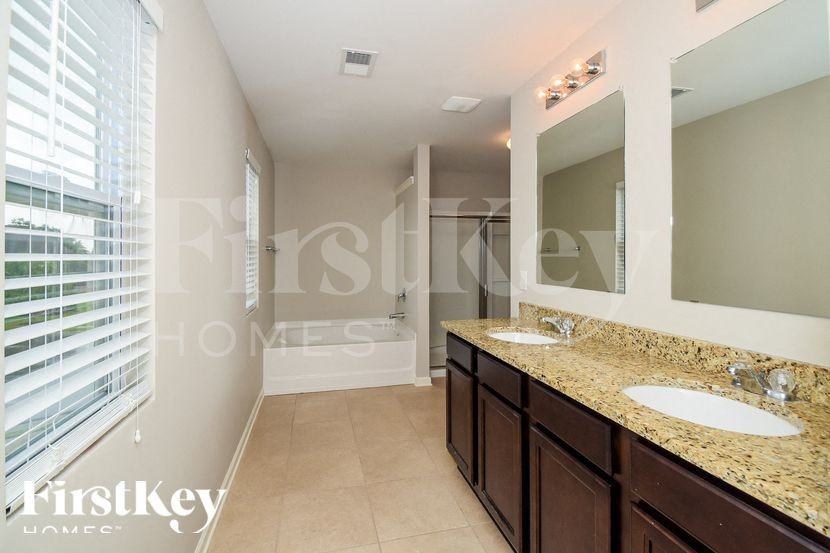 166 Rosegate Dr - Photo 7 of 15