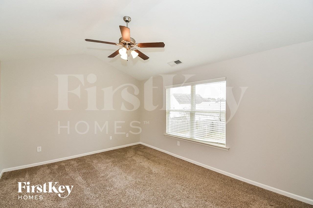 166 Hill Side Way - Photo 7 of 15