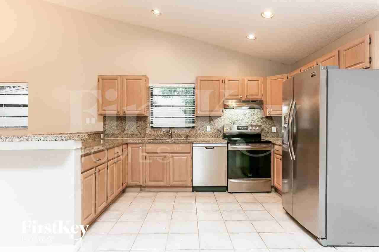 1647 Swter - Photo 7 of 15