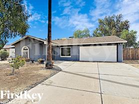 1007 W Utopia Rd - Photo 1 of 1