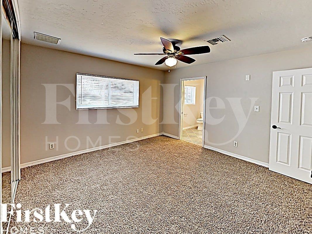 1007 W Utopia Rd - Photo 6 of 15