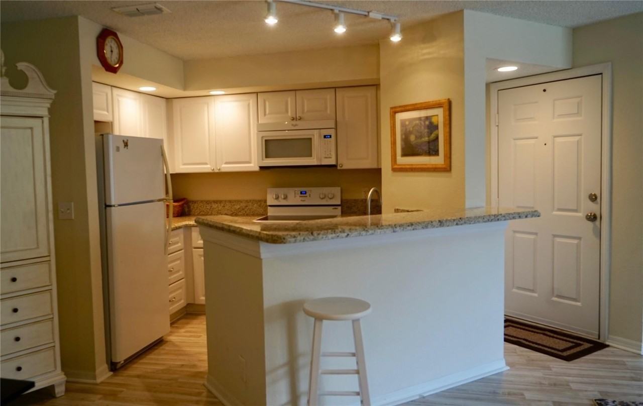 3330 Pinewalk Dr N #1625 - Photo 4 of 13