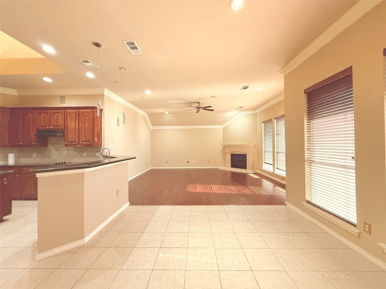2712 Flint Rock Dr - Photo 2 of 22