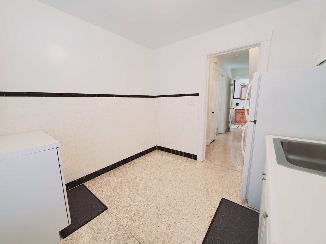 75 Oak Ridge St #2 - Photo 2 of 6