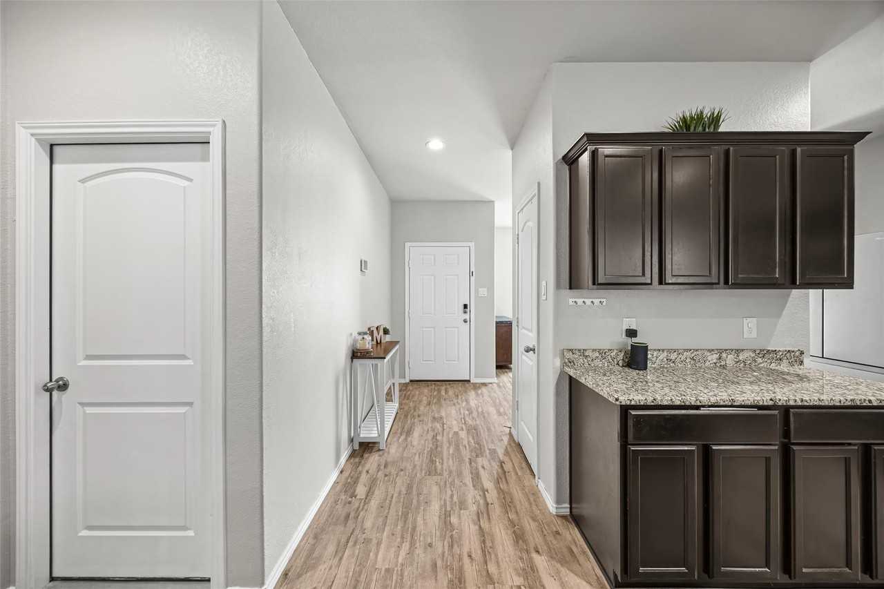 11518 Castle Nugent Ct - Photo 6 of 23