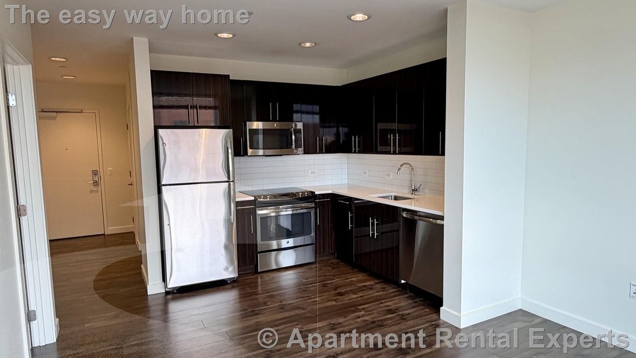 199 N Harvard St #N821 - Photo 2 of 22