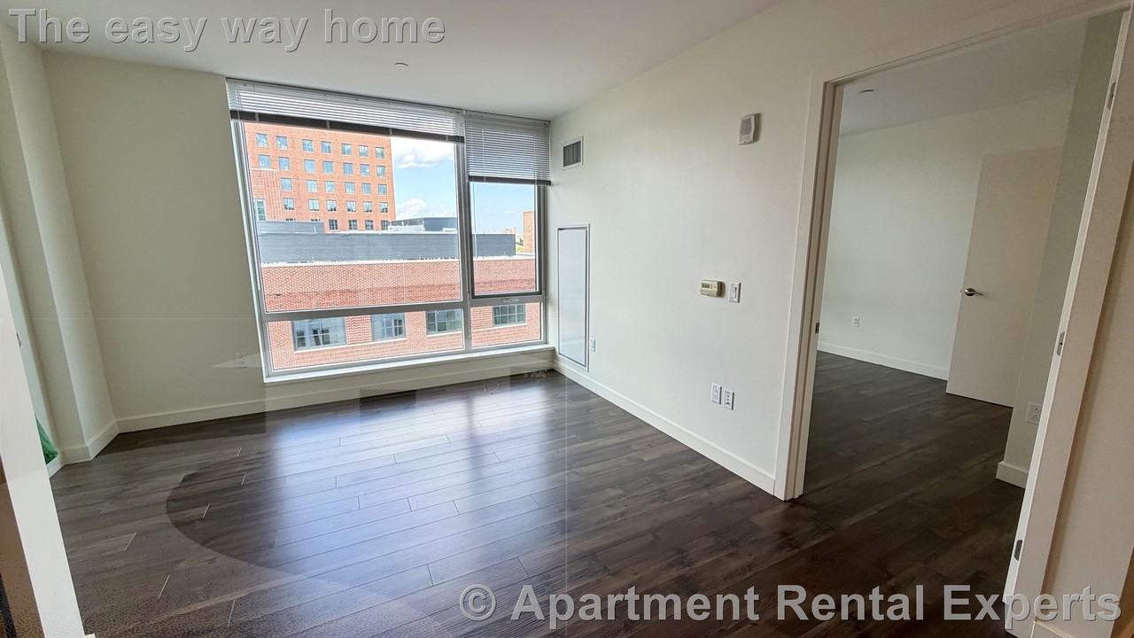 199 N Harvard St #N821 - Photo 4 of 22