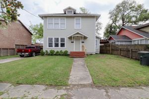 featured image of 2237 North St Apt 2 #Apt 2