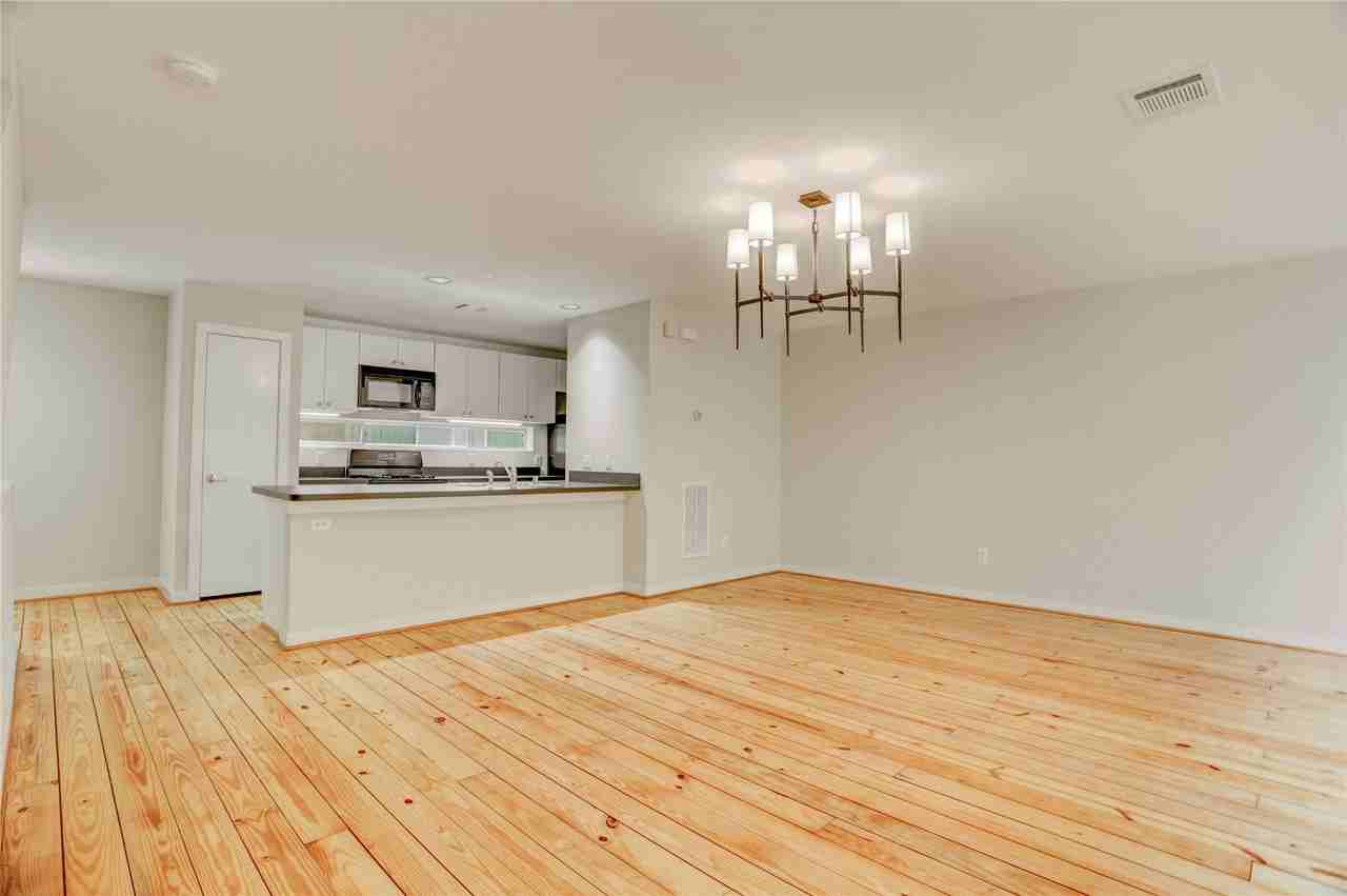 910 Ruthven St - Photo 6 of 35