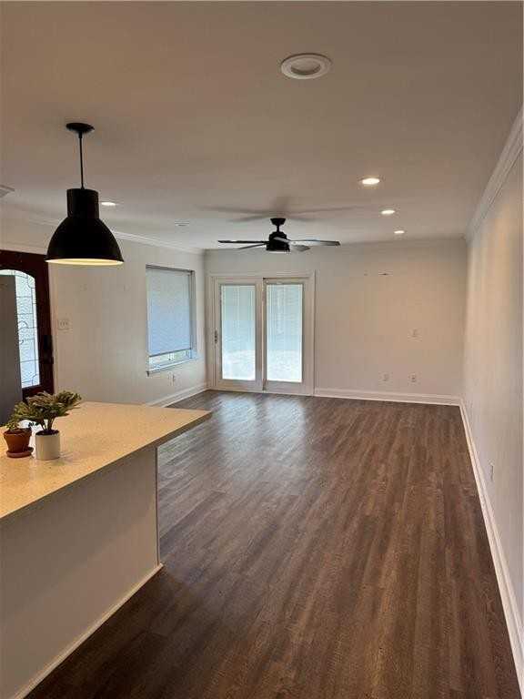 422 Nursery Ave - Photo 3 of 12