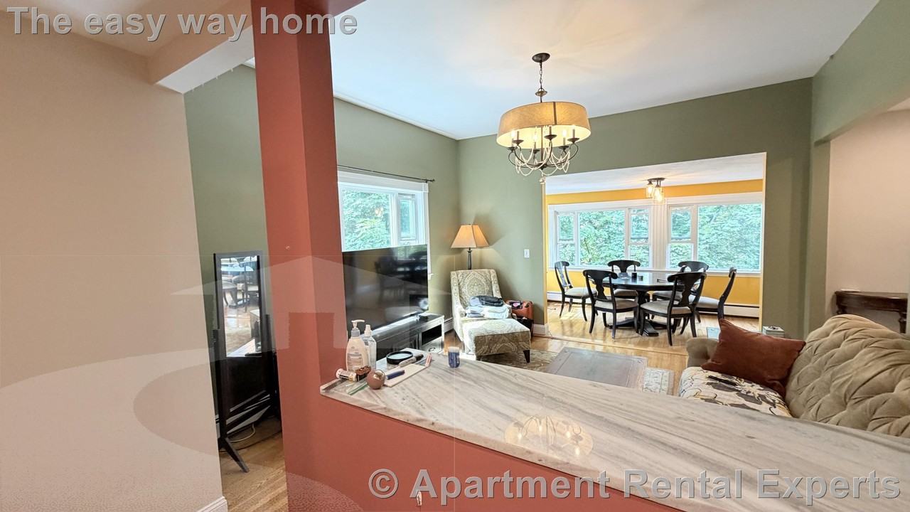 82 Munroe St #12 - Photo 2 of 19