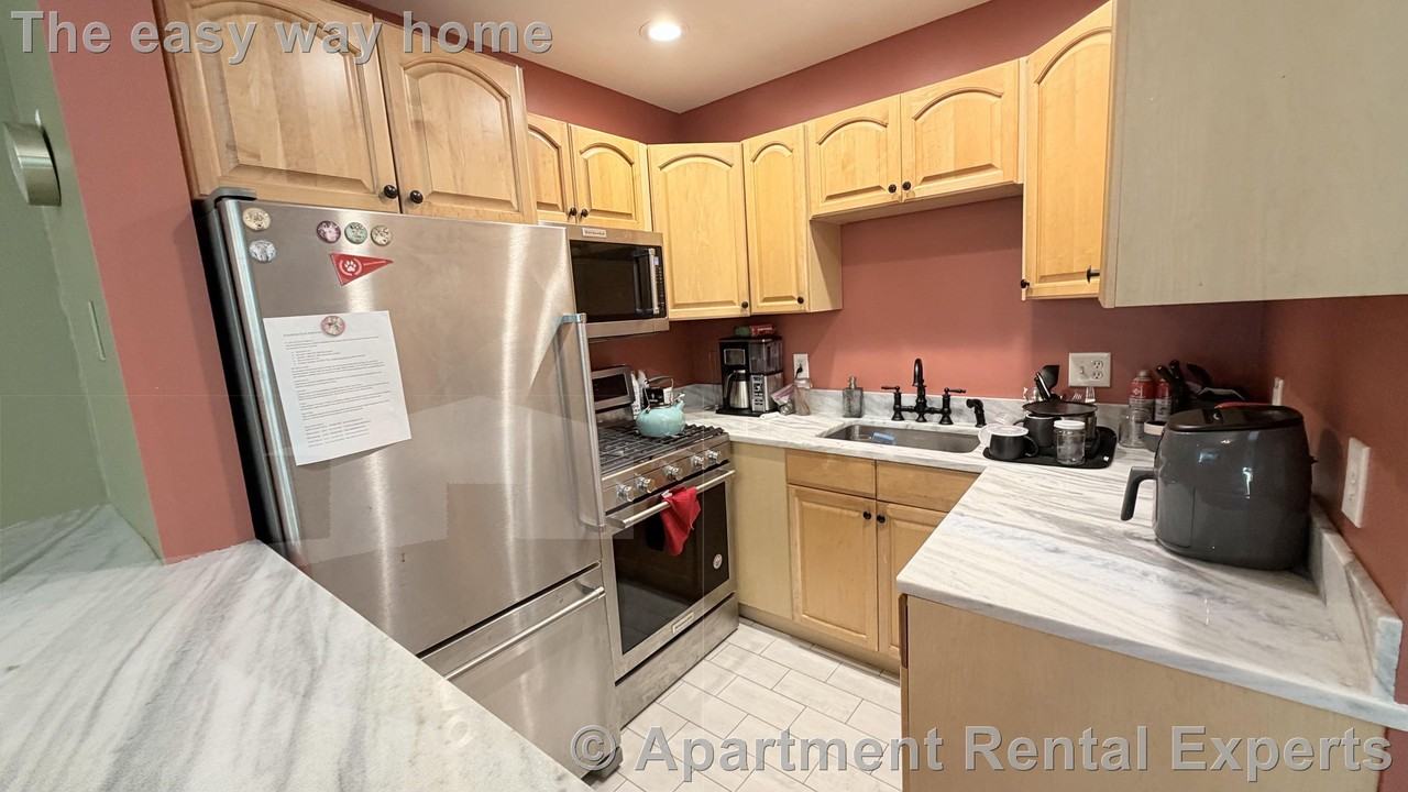82 Munroe St #12 - Photo 5 of 19