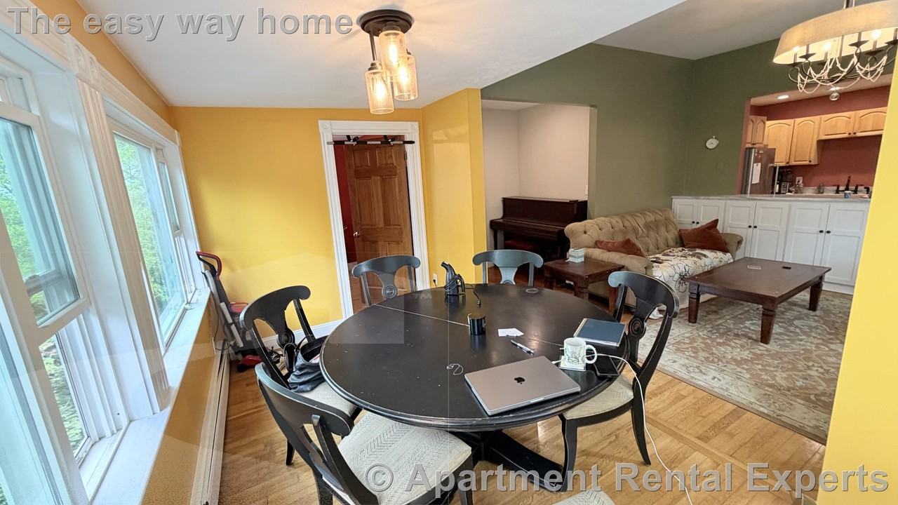82 Munroe St #12 - Photo 7 of 19