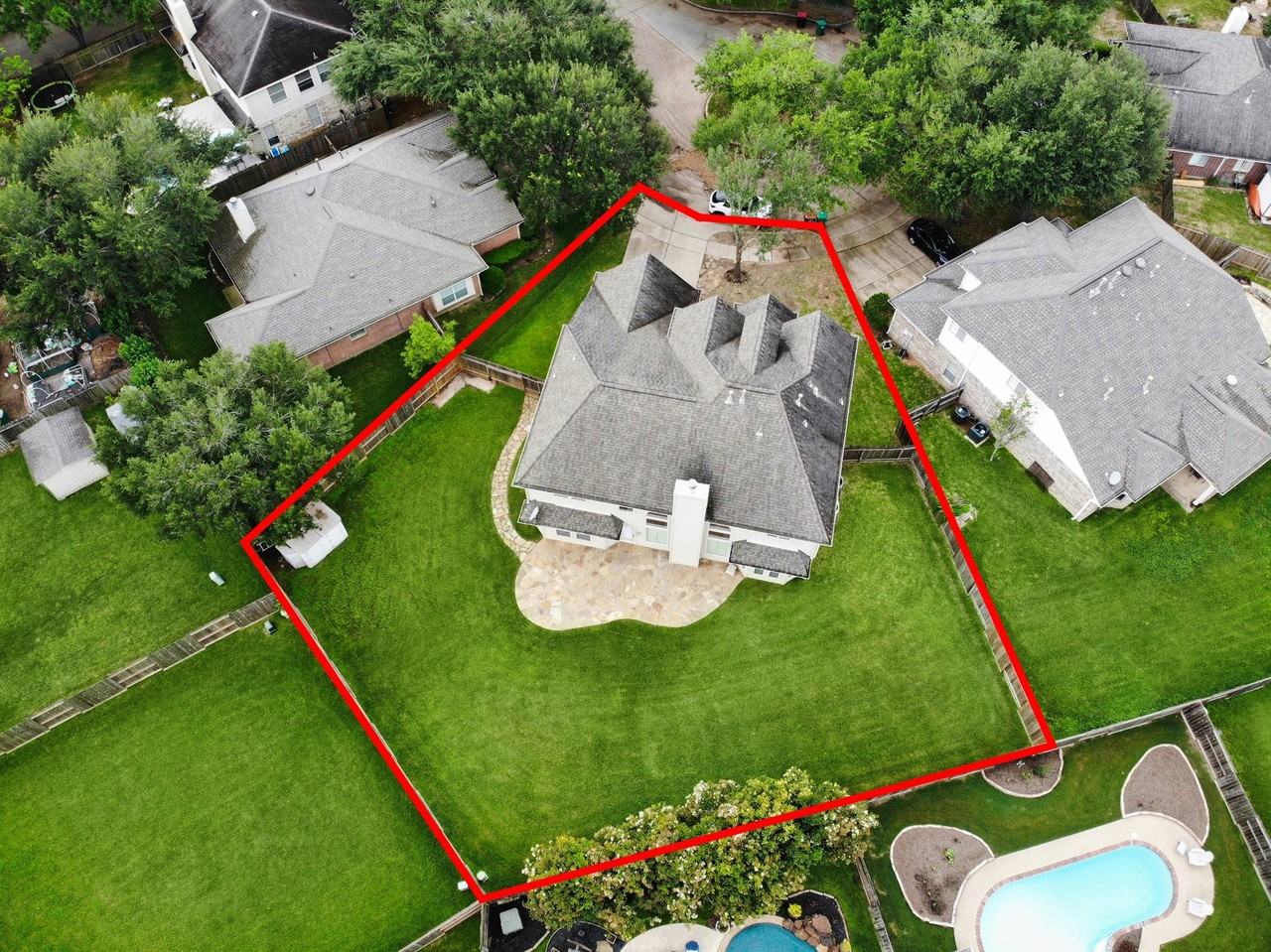 10410 Five Oaks Ct - Photo 4 of 49