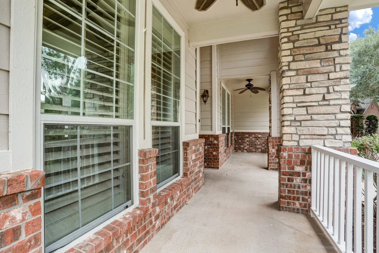 10410 Five Oaks Ct - Photo 7 of 49