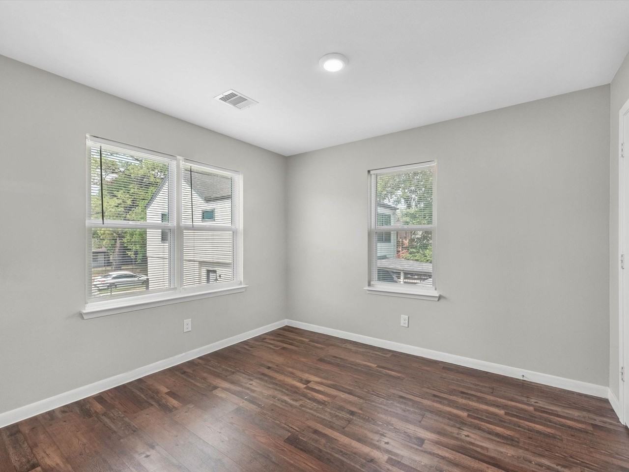 3025 Prospect St - Photo 6 of 11