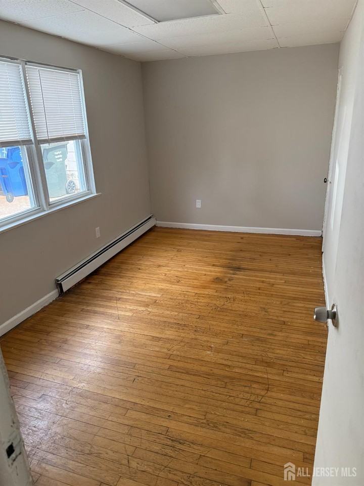 205 Benjamin Ave ##B - Photo 6 of 7