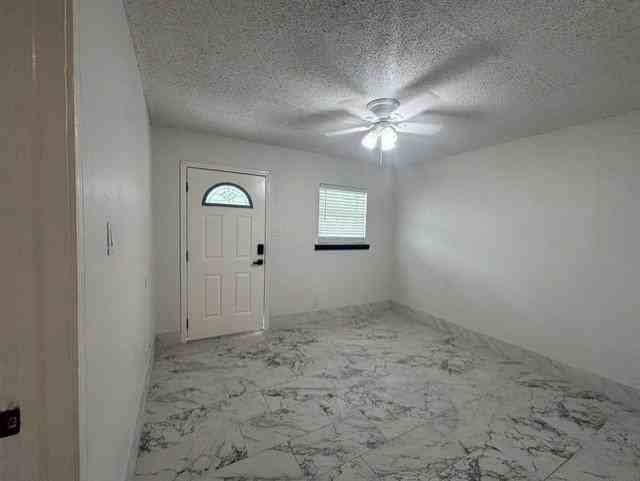 1920 Madison St - Photo 5 of 19