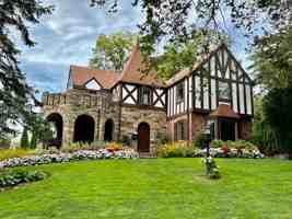featured image of 5 Rockcrest Rd